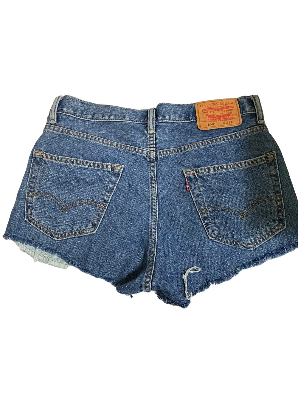 LEVI Women Shorts Cutoff 550 Size 32 Medium Wash Plus Size Cowgirl American 90s